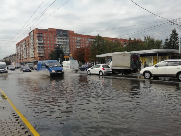 Алексей Дюмин связал потоп в Туле, Донском и Узловой с засором ливневок
