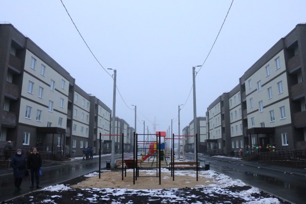 В Новомосковске 94 семьи переселили из аварийного жилья
