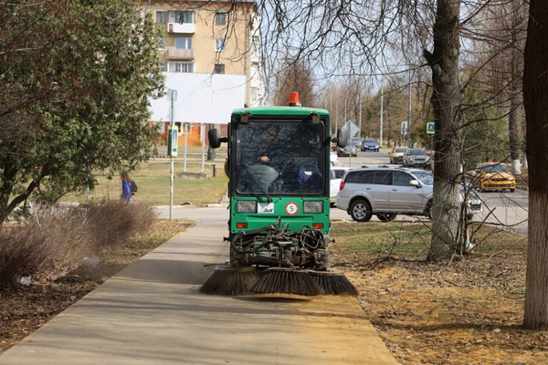 В Новомосковске проводится весенняя уборка
